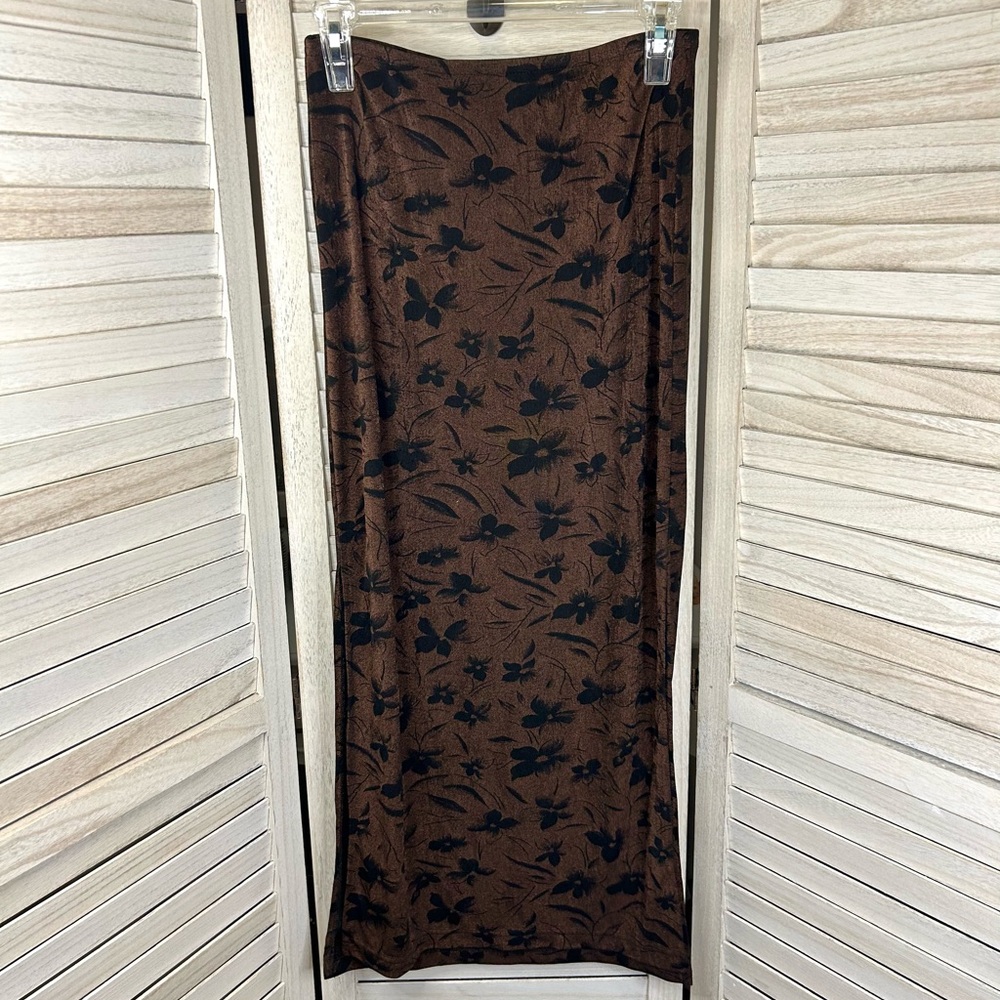 Zzapp Vintage Brown and Black Floral Print Shimmery Sheer Maxi Skirt with Slit M